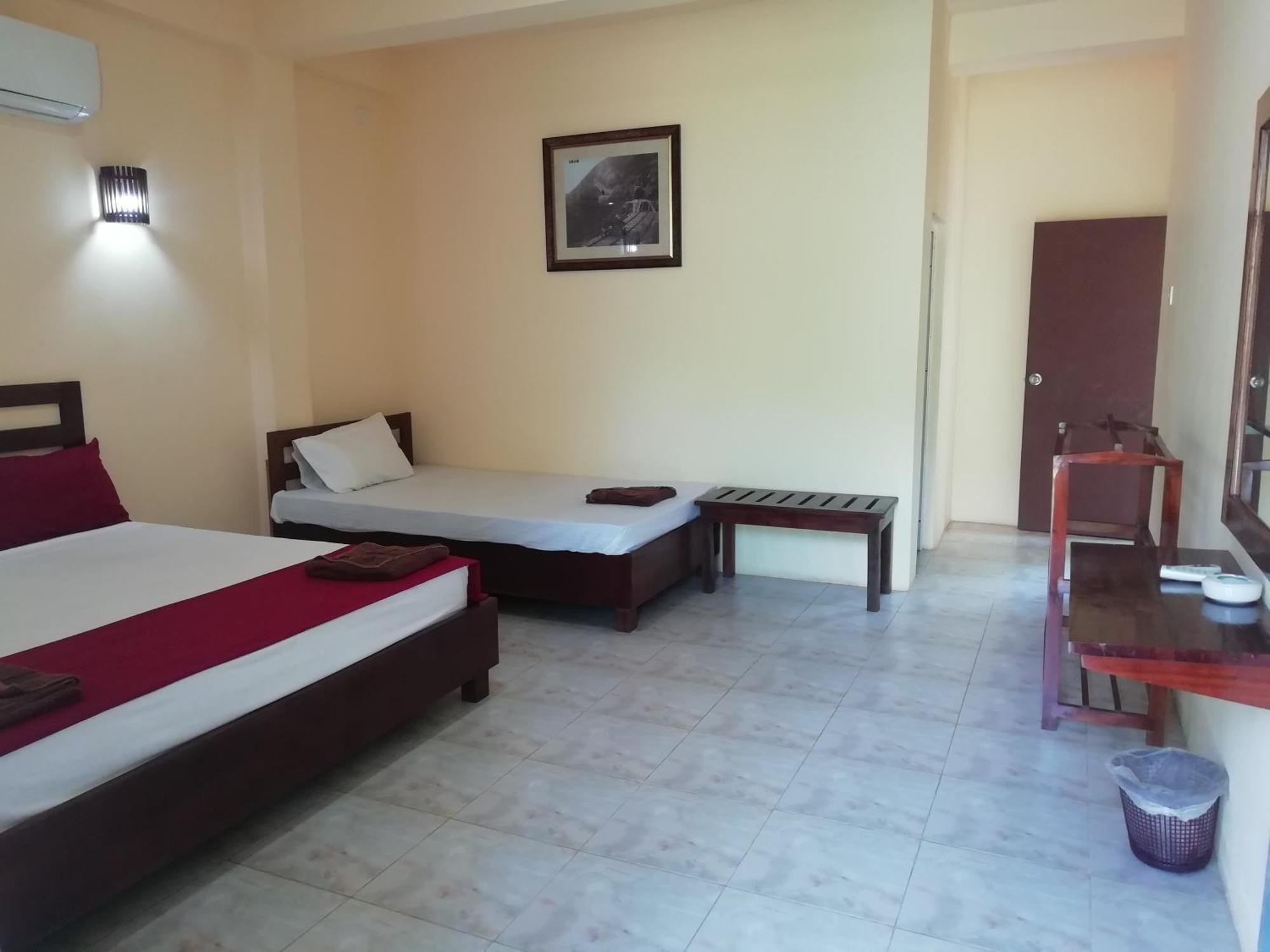 Dream Day Leisure Homes Сигирия Екстериор снимка