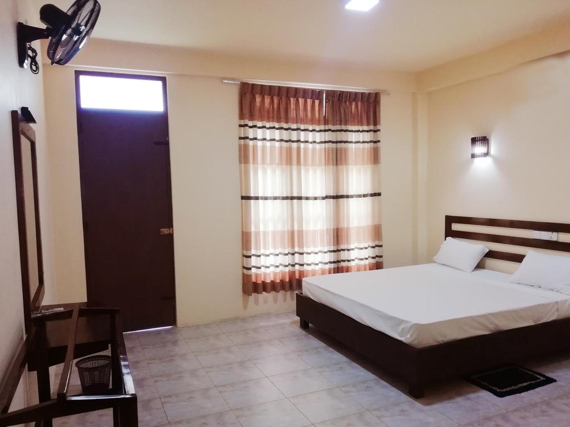 Dream Day Leisure Homes Сигирия Екстериор снимка