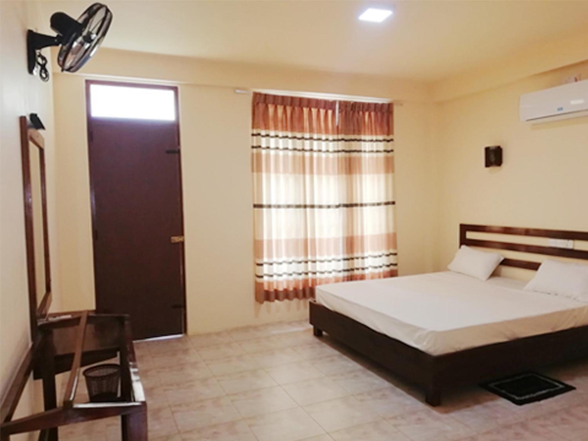 Dream Day Leisure Homes Сигирия Екстериор снимка